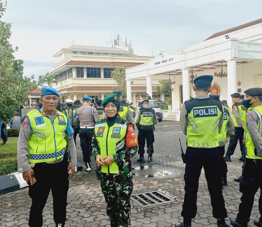 Danramil Danurejan Pantau Aksi Damai Mahasiswa di Depan DPRD DIY, Tuntut Reformasi Polri dan Evaluasi MBG