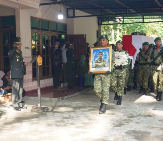 Upacara Persemayaman Jenazah Almarhum Kopda Anumerta Farizal Rhomadhon