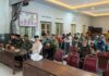 Babinsa Triharjo Hadiri Pengajian Rutin Minggu di Aula Kalurahan