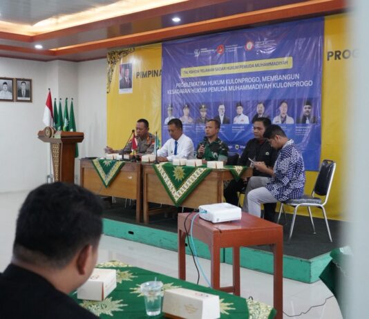 Dandim Kulon Progo Narasumber Talkshow Relawan Sadar HukumPemuda Muhammadiyah