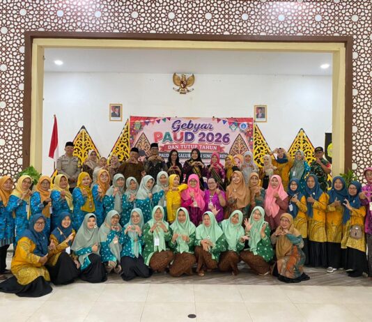 Gebyar PAUD Singosaren 2026 Meriah, Babinsa Hadir Dukung Pendidikan Anak Usia Dini