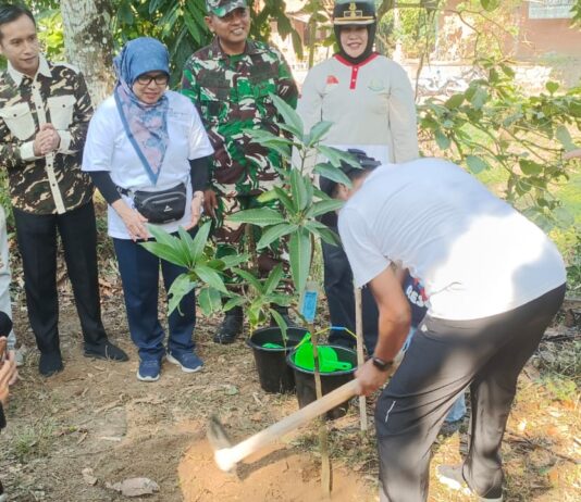 Kodim 0729/Bantul Bersama Instansi dan Warga Gelar Aksi Bersih Sungai Bedog