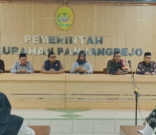 Babinsa Panjangrejo Hadiri Pelantikan Petugas Pemutakhiran Data Pemilih, Dukung Sukses Pilurkal