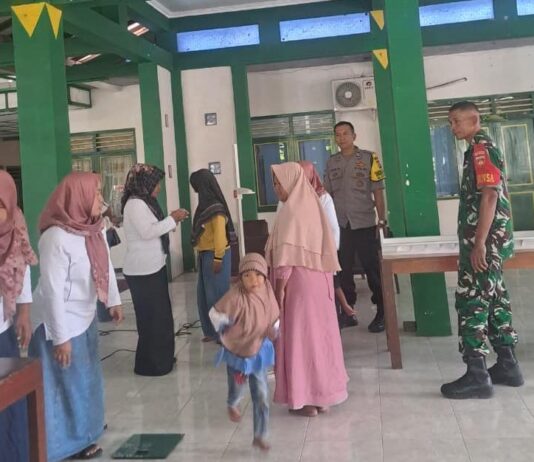 Babinsa Segoroyoso Dukung Posyandu Balita untuk Cegah Stunting Sejak Dini