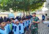 Babinsa Wirokerten Tanamkan Semangat Bela Negara kepada Siswa SD Telaga Ilmu
