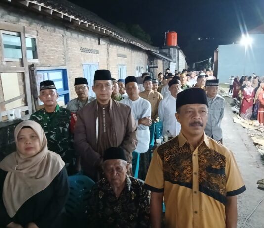 Pengajian Akbar di Bintaran Kulon, Babinsa Srimulyo Pererat Kebersamaan dengan Masyarakat